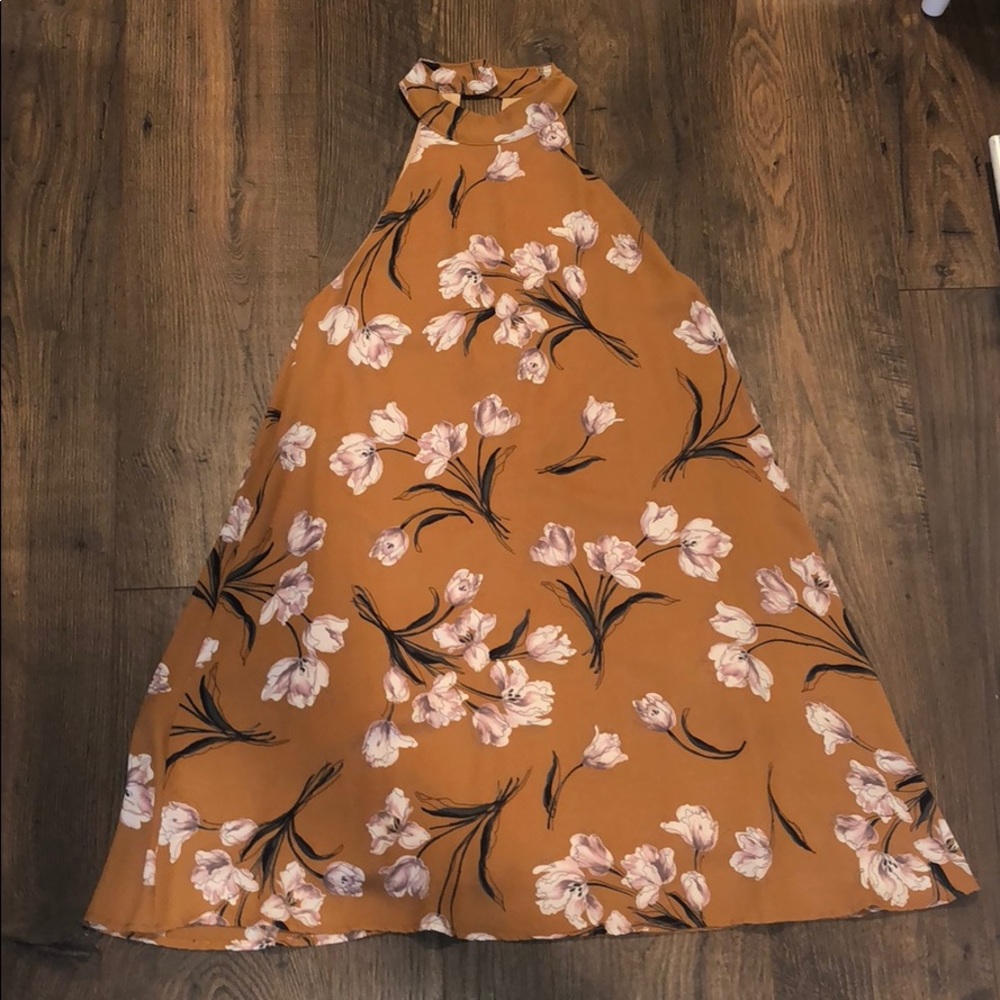 tan floral dress sleeveless w flowers halter neck